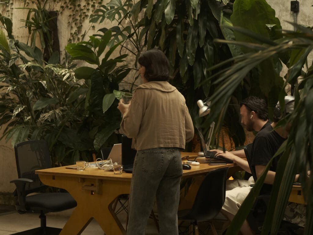 thumb-escritorios-privativos-patio-verde-popup-foto-popup-003-r1-1