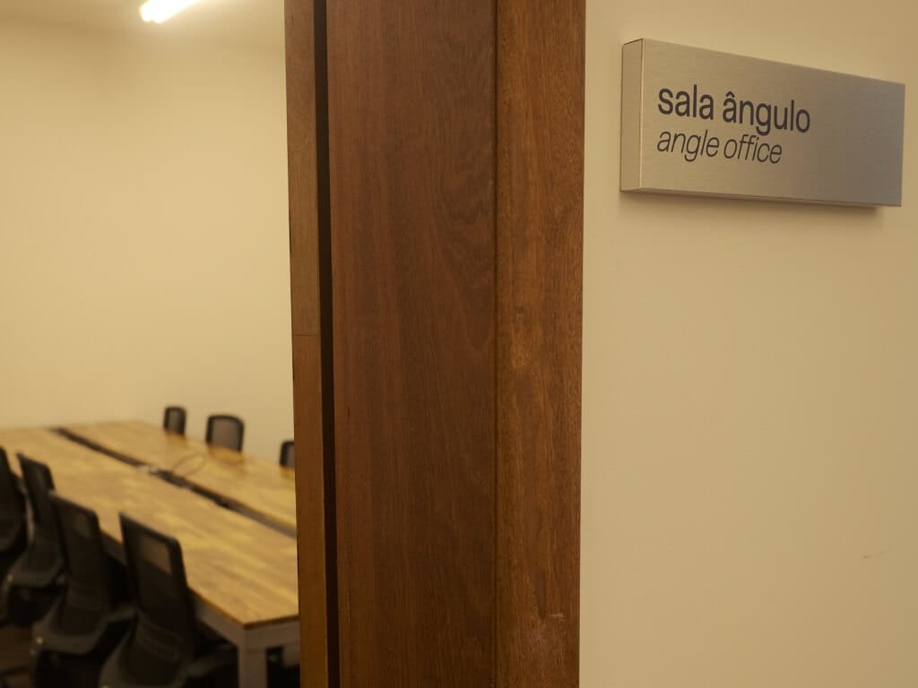 thumb-escritorios-privativos-sala-de-reuniao-r1-1