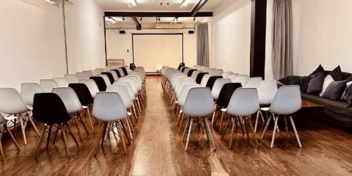 thumb-pagina-coworking-auditorio-slide-003
